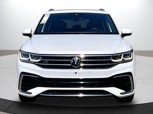 Used 2022 Volkswagen Tiguan SEL R-Line AWD/4WD image 3