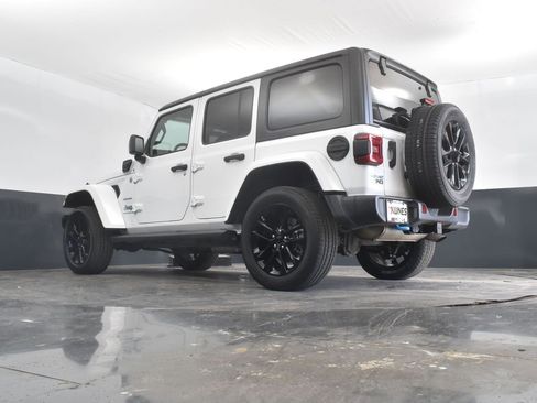 Used 2023 Jeep Wrangler Unlimited Sahara image 43