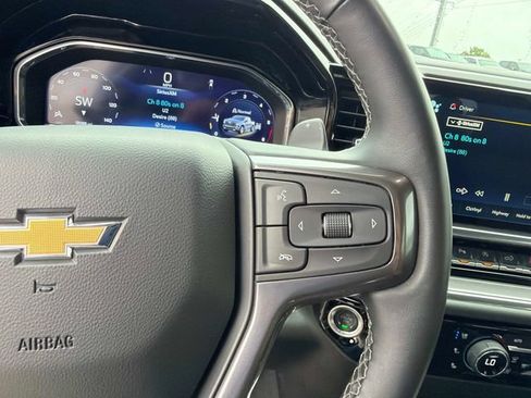 Used 2024 Chevrolet Silverado 1500 High Country w/ Technology Package AWD/4WD image 27
