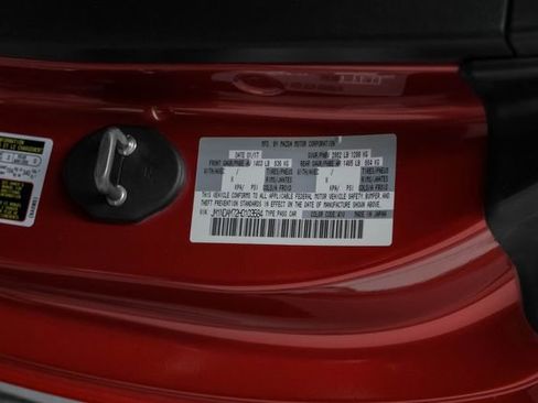 Used 2017 MAZDA MX-5 Miata RF Grand Touring image 52