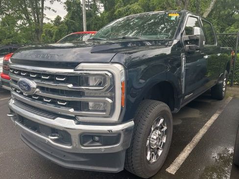 Used 2023 Ford F250 Lariat w/ Lariat Ultimate Package AWD/4WD image 1