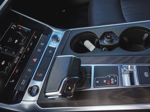 Used 2022 Audi A6 Premium Plus w/ Premium Plus Package image 25