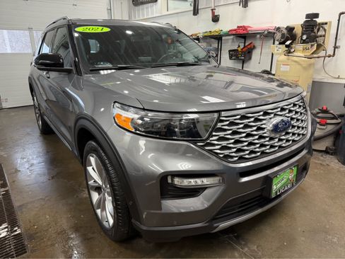 Used 2021 Ford Explorer Platinum w/ Equipment Group 601A image 3