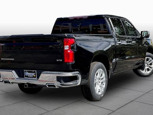 Used 2023 Chevrolet Silverado 1500 LTZ w/ LTZ Premium Package AWD/4WD image 13