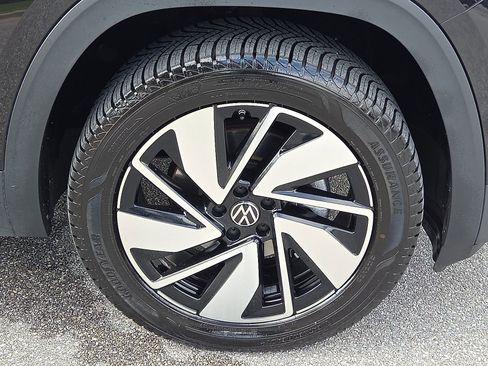 Used 2024 Volkswagen Atlas SEL AWD/4WD image 7