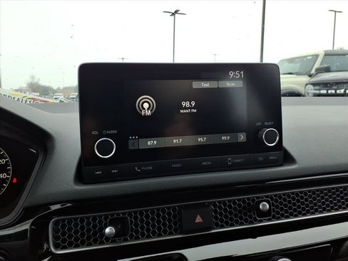 Used 2023 Honda Civic Sport image 17