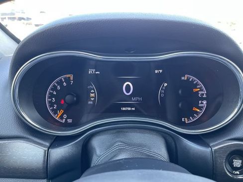 Used 2018 Jeep Grand Cherokee Altitude AWD/4WD image 18
