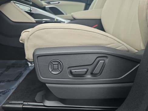 Used 2025 Audi Q5 Premium Plus w/ Premium Plus AWD/4WD image 25