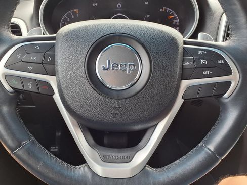 Used 2015 Jeep Grand Cherokee Altitude RWD image 18