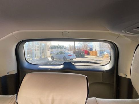 Used 2021 Honda CR-V EX image 10