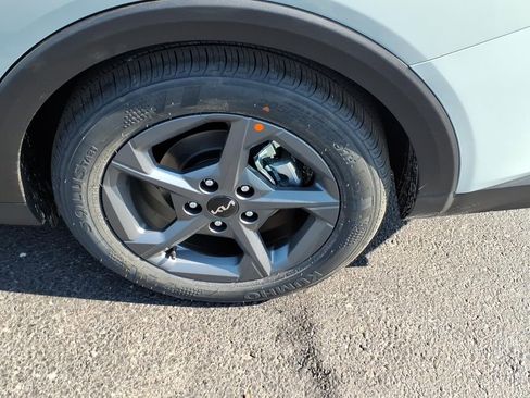 New 2026 Kia K4 LXS image 6