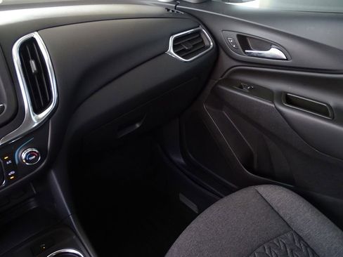 Used 2023 Chevrolet Equinox LT w/ LPO, Floor Liner Package image 38