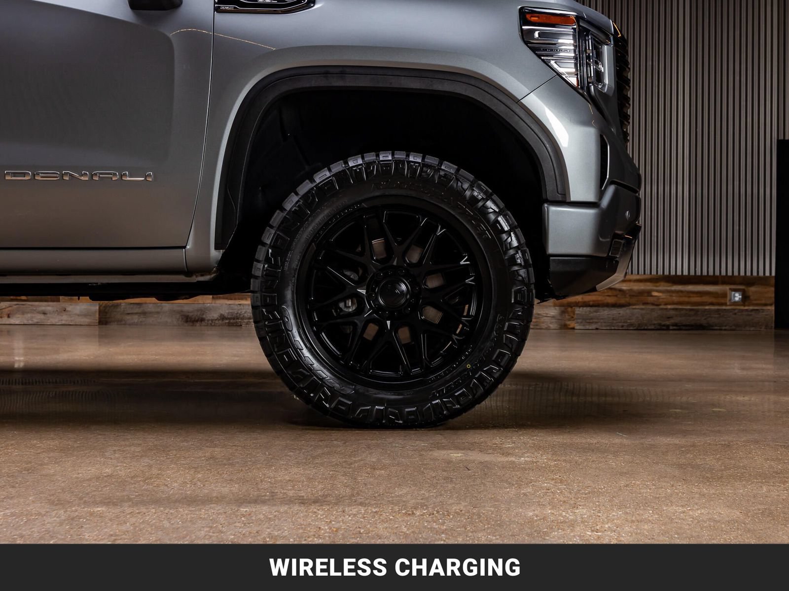 Used 2023 GMC Sierra 1500 Denali Ultimate AWD/4WD image 11