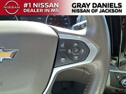 Used 2021 Chevrolet Traverse Premier FWD image 15