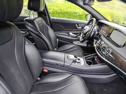 Used 2016 Mercedes-Benz S 550 Sedan image 24