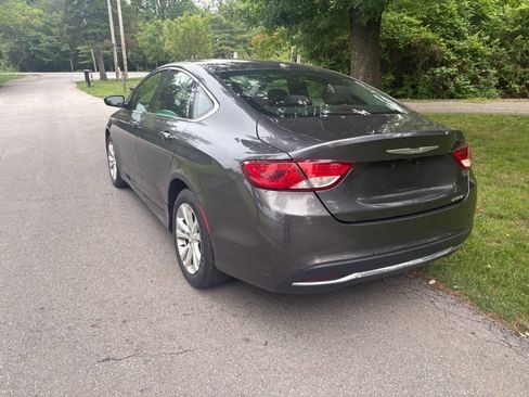 Used 2015 Chrysler 200 Limited w/ Convenience Group FWD image 7