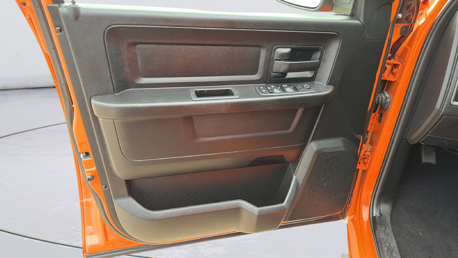 Used 2019 RAM 1500 Express w/ Express Value Package AWD/4WD image 18