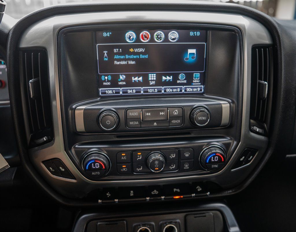 Used 2018 Chevrolet Silverado 1500 LT w/ All Star Edition AWD/4WD image 20