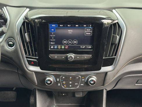 Used 2020 Chevrolet Traverse LS FWD image 22