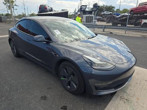 Used 2023 Tesla Model 3 Standard Range RWD image 3
