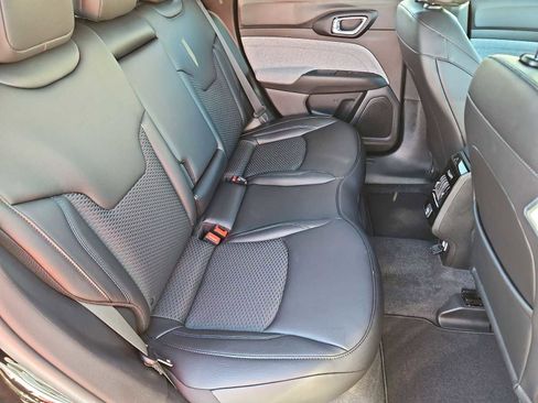 New 2026 Jeep Compass Latitude image 20