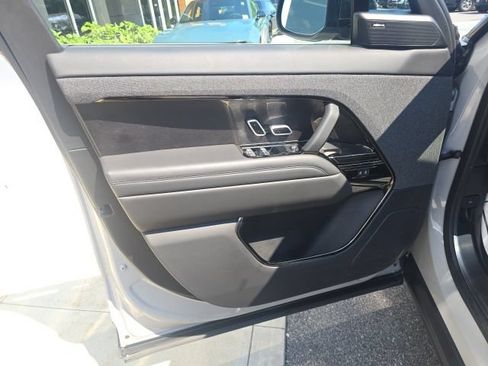 Used 2024 Land Rover Range Rover Sport SE AWD/4WD image 10