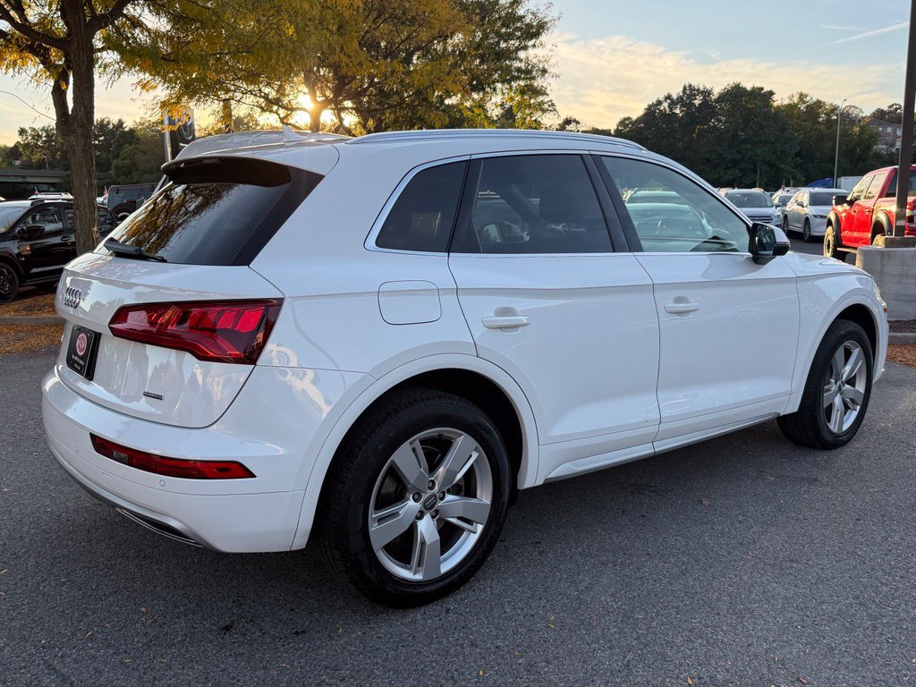 Used 2019 Audi Q5 2.0T Premium Plus w/ Premium Plus Package AWD/4WD image 10
