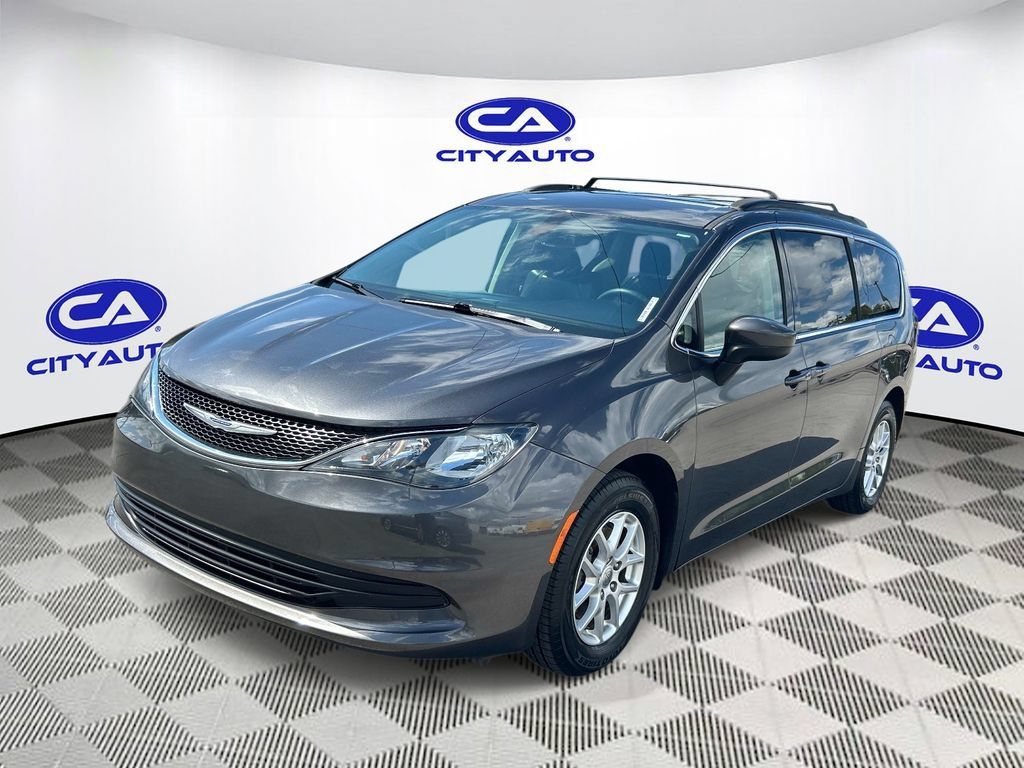 Used 2020 Chrysler Voyager Lxi FWD image 8