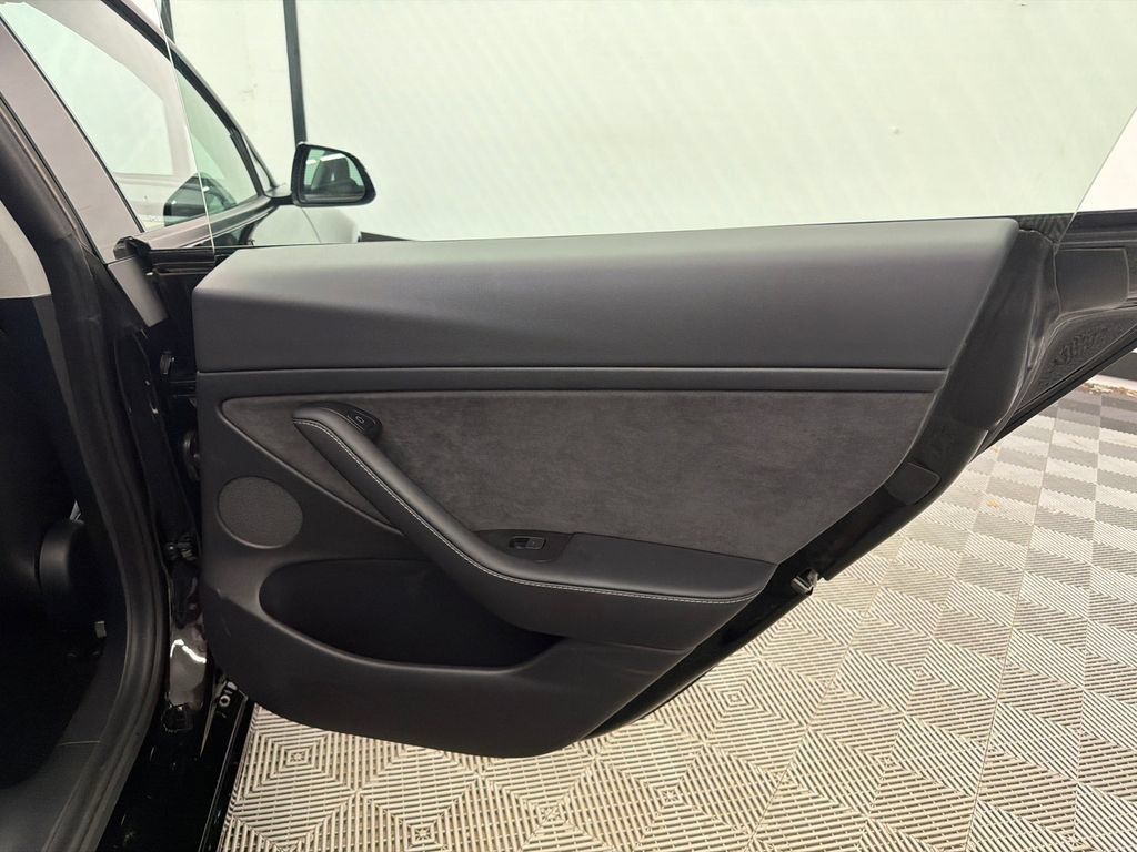 Used 2021 Tesla Model 3 Long Range AWD/4WD image 17