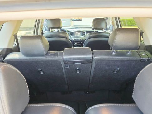 Used 2017 Kia Sorento EX FWD image 53
