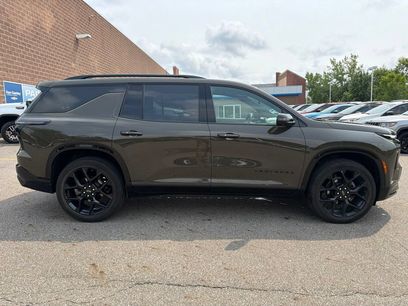 Used 2024 Chevrolet Traverse RS
