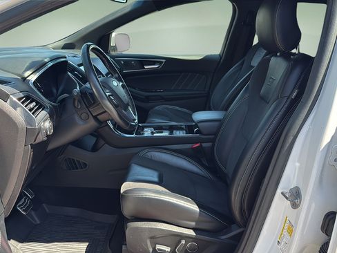 Used 2019 Ford Edge ST w/ Equipment Group 401A AWD/4WD image 11