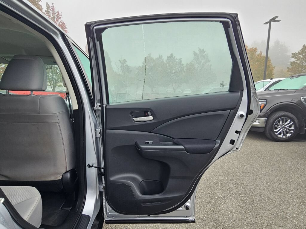 Used 2016 Honda CR-V LX image 28