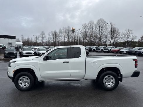 Used 2024 Nissan Frontier S w/ Technology Package image 2