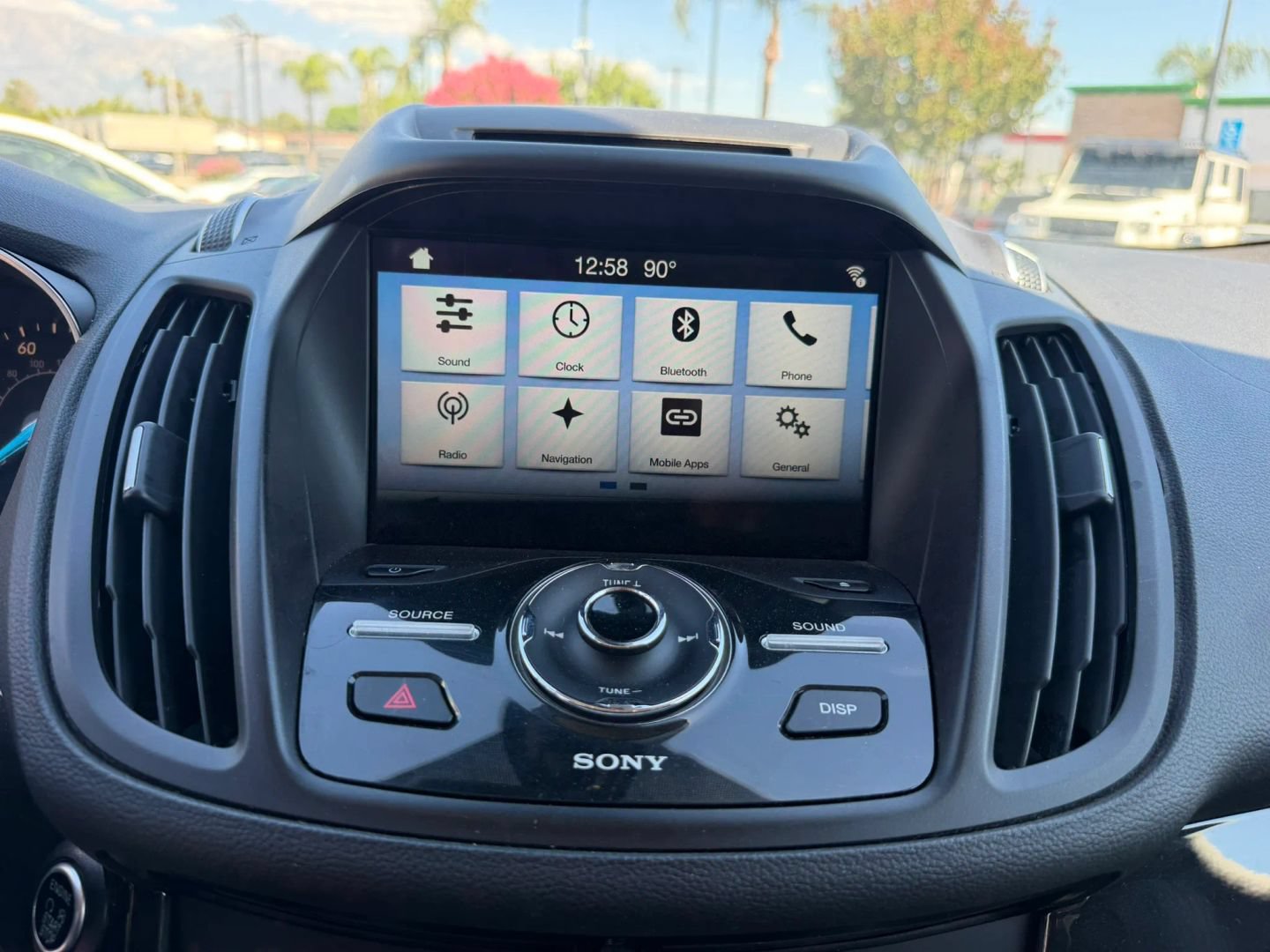 Used 2017 Ford Escape Titanium FWD image 22