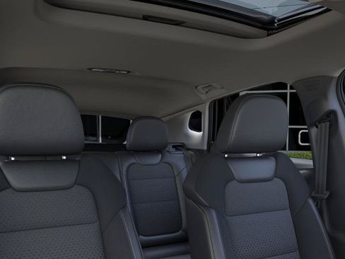 New 2026 Chevrolet Trax LT w/ Sunroof Package FWD image 24