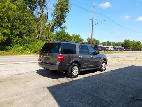 Used 2014 Ford Expedition XLT w/ Leather Seating Package AWD/4WD image 6