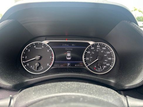 Used 2021 Nissan Sentra SV w/ Trunk Package FWD image 5