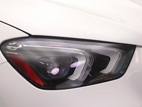 Used 2021 Mercedes-Benz GLE 350 4MATIC image 25