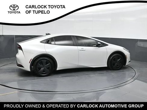 Used 2026 Toyota Prius LE FWD image 4