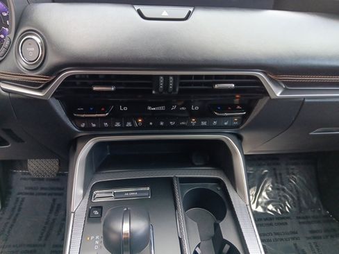 Certified 2025 MAZDA CX-70 Plug-In Hybrid w/ Premium Plus image 26