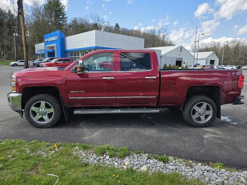 Used 2018 Chevrolet Silverado 2500 LTZ w/ Duramax Plus Package image 4