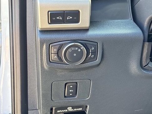 Certified 2022 Ford F250 Lariat w/ Black Appearance Package AWD/4WD image 24