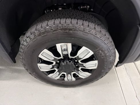 New 2026 GMC Sierra 2500 Denali AWD/4WD image 4