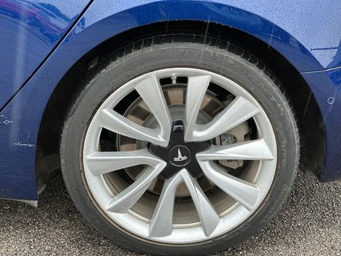 Used 2018 Tesla Model 3 Long Range RWD image 26