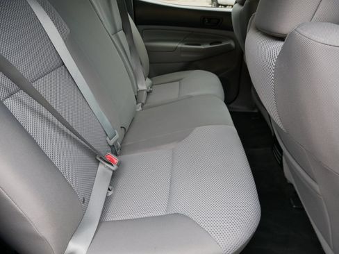 Used 2015 Toyota Tacoma 4x4 Double Cab w/ TRD Sport Package image 10