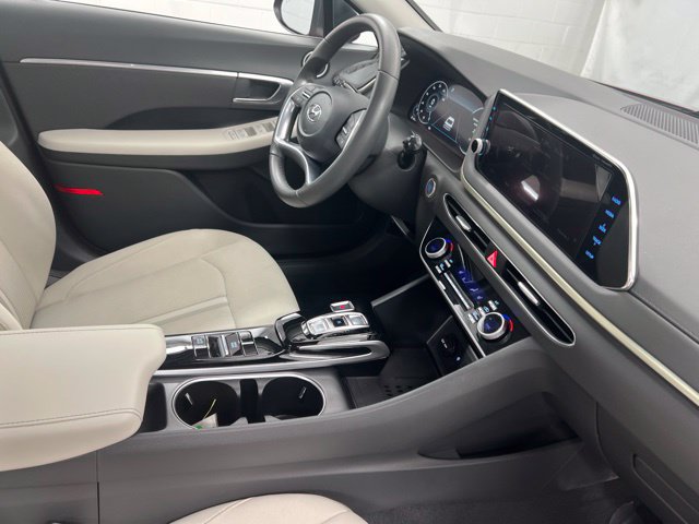 Used 2023 Hyundai Sonata SEL w/ Convenience Package FWD image 22