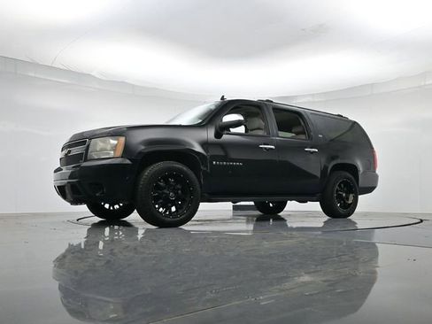 Used 2008 Chevrolet Suburban LTZ w/ LTZ Preferred Equipment Group AWD/4WD image 39