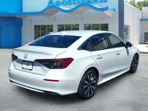 Certified 2023 Honda Civic EX image 3