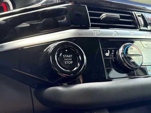 New 2026 Nissan Pathfinder SL FWD image 13
